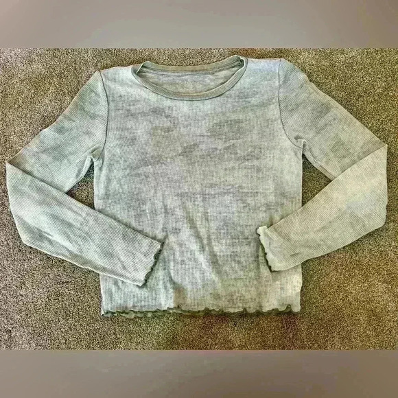 American Eagle Outfitters Tops - American Eagle Camo Long Sleeve Shirt size Medium